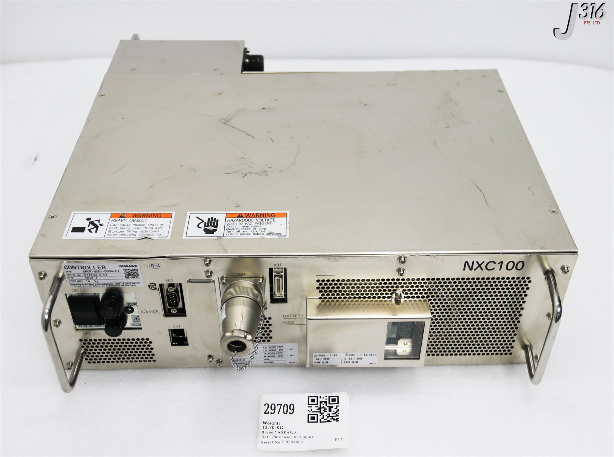 29709 YASKAWA ROBOT CONTROLLER, NXC100, 0190-45353 ERCR-NS01-B004